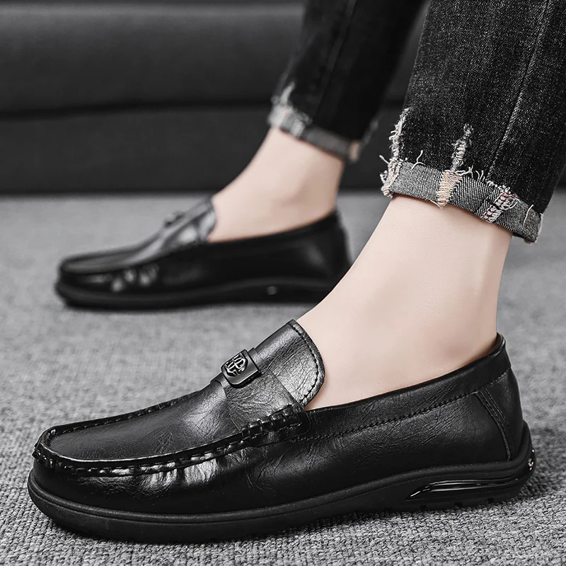 

Men's Slip-On Loafers Bean Shoes Leisure Versatile Foot Covering Flat Round Toe Plastic Non-Leather Casual Shoes for Men