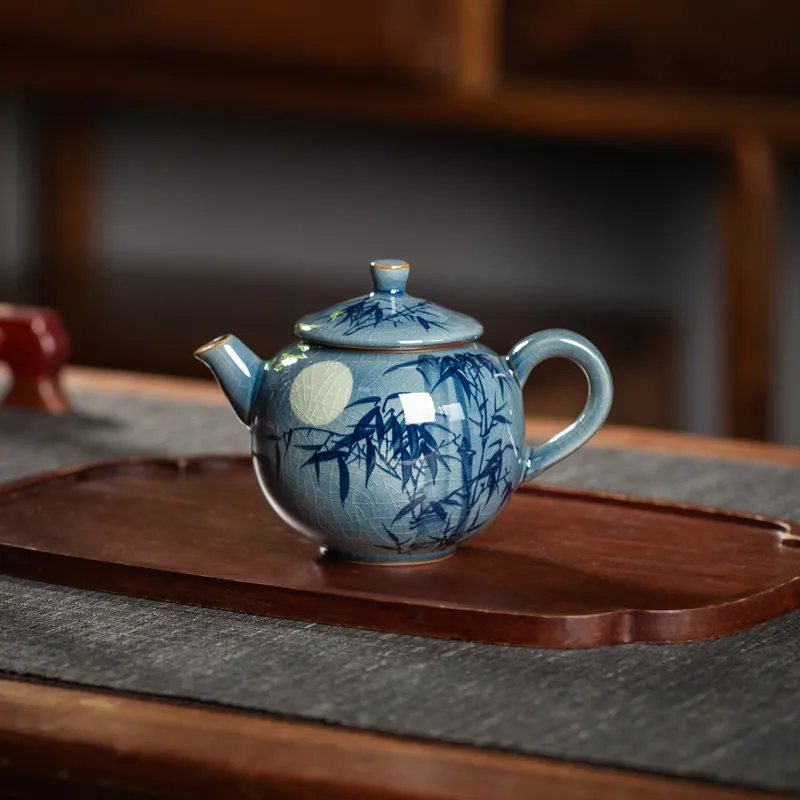 

Hand-Painted Bamboo Cerc Tea Pot Jingdezhen Ancient Clay Single Pot Traditional Fuca Pot for Brewing Tea Vintage Sle