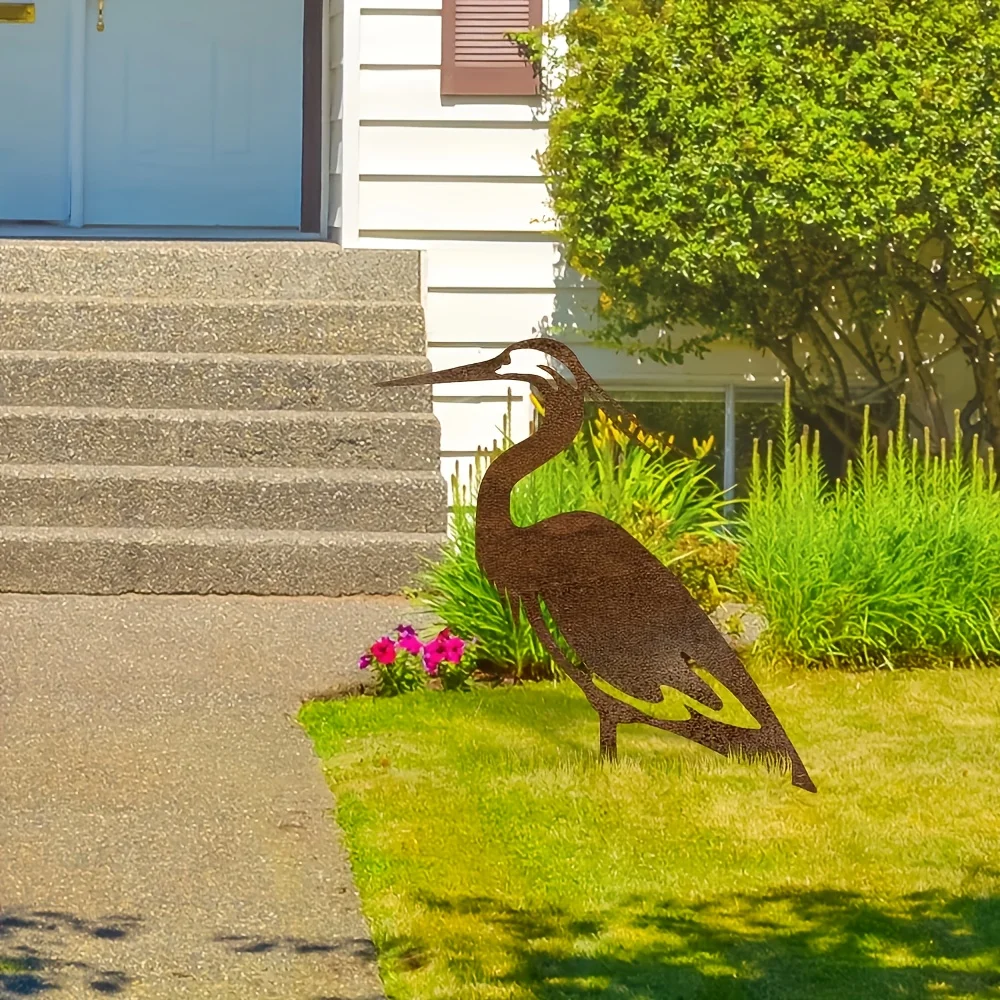 1 Piece Rusty Metal Crane Garden Statue - Modern Freestanding Heron Sculpture, Weather-Resistant Outdoor Yard Art for Lawns, Patios, Mother's Day Gift for Women and Moms, Patio Artwork | Silhouette Bird Pattern | Durable Outdoor Statues, Garden Decorative Statues