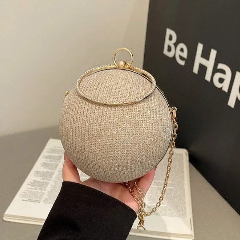 

Элегантная дизайнерская сумка для родителей, сумка для подгузников для женщин, стильная кожаная сумка-тоут, модная сумка через плечо, роскошная сумка для необходимых детских принадлежностей.