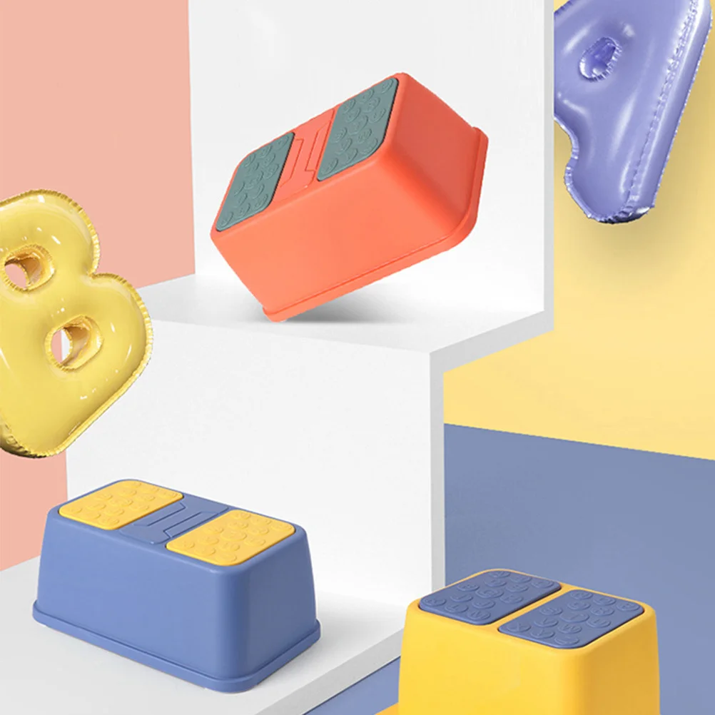 

1Pcs Red Plastic Kids Step Stool Cartoon Non-Slip Children's Footstool Educational Stepping Stool for Hand Washing Training