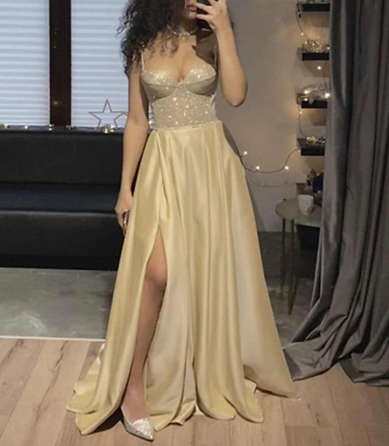 

Платье ТРАПЕЦИЕВИДНОЕ для выпускного вечера, блестящее атласное на бретелях-спагетти, без рукавов, с блестками, для гостей свадьбы