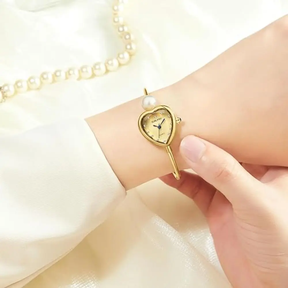 

Gold Color Heart Shaped Watch Open Design Vintage Heart Wristwatch Scratch-resistant Water Resistance Quartz Watch
