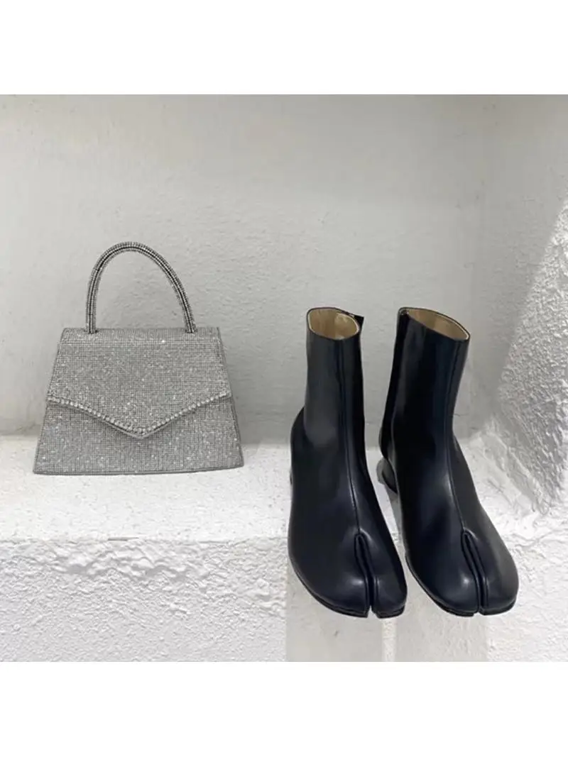 Women's Tabi Ninja Split-Toe Boots Medium Heel Genuine Leather Pig Hoof Thick Heel Mid-Calf Boot Sweet Style Winter Fashion