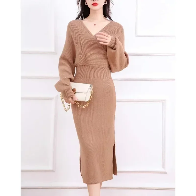 Fashionable Women\'s V-neck Slanted Collar Woolen Dress Autumn and Winter New Item, Hip Hugging Slim Fit and Slimming Knit Dress