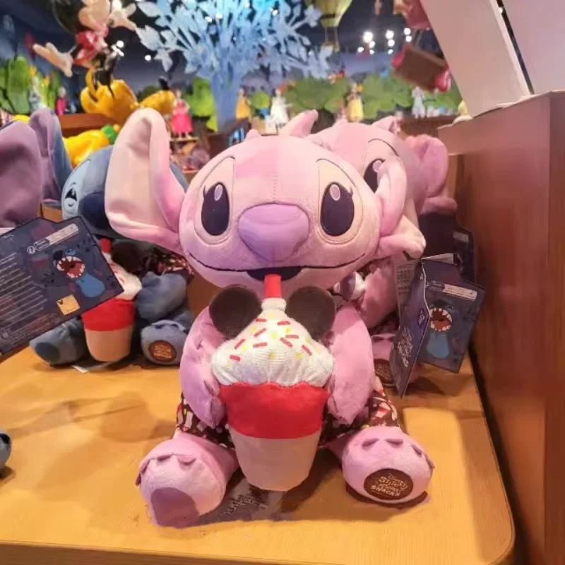 Shanghai Disneyland: Stitch knuffel en engelenpop van Lilo & Stitch. Verzamelbare souvenirs en geschikt Valentijnsdagcadeau