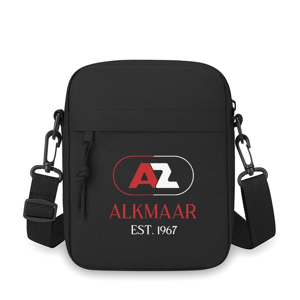 Letras AZ, logotipo circular, texto Alkmaar, bolso cruzado para hombre, un solo hombro, diseño de impresión de película de Anime de dibujos animados para mujer, Unisex