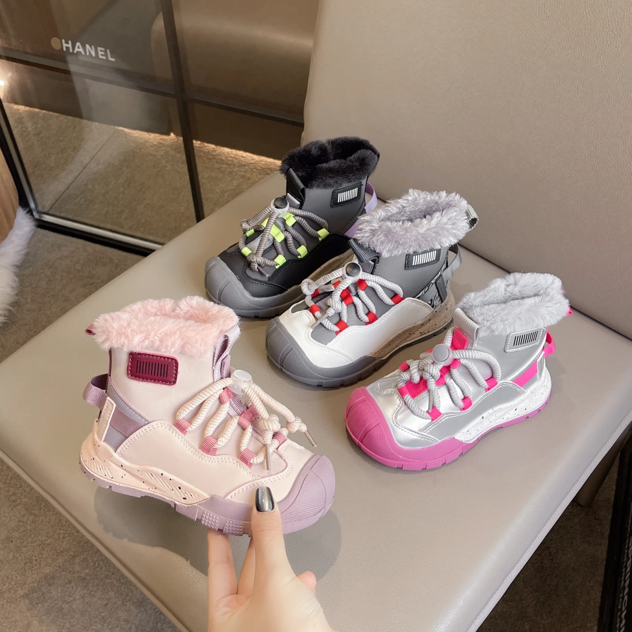 

Детские спортивные хлопковые ботинки для мальчиков, теплые детские полусапожки с утолщенным мехом, новые зимние модные ботильоны для девочек