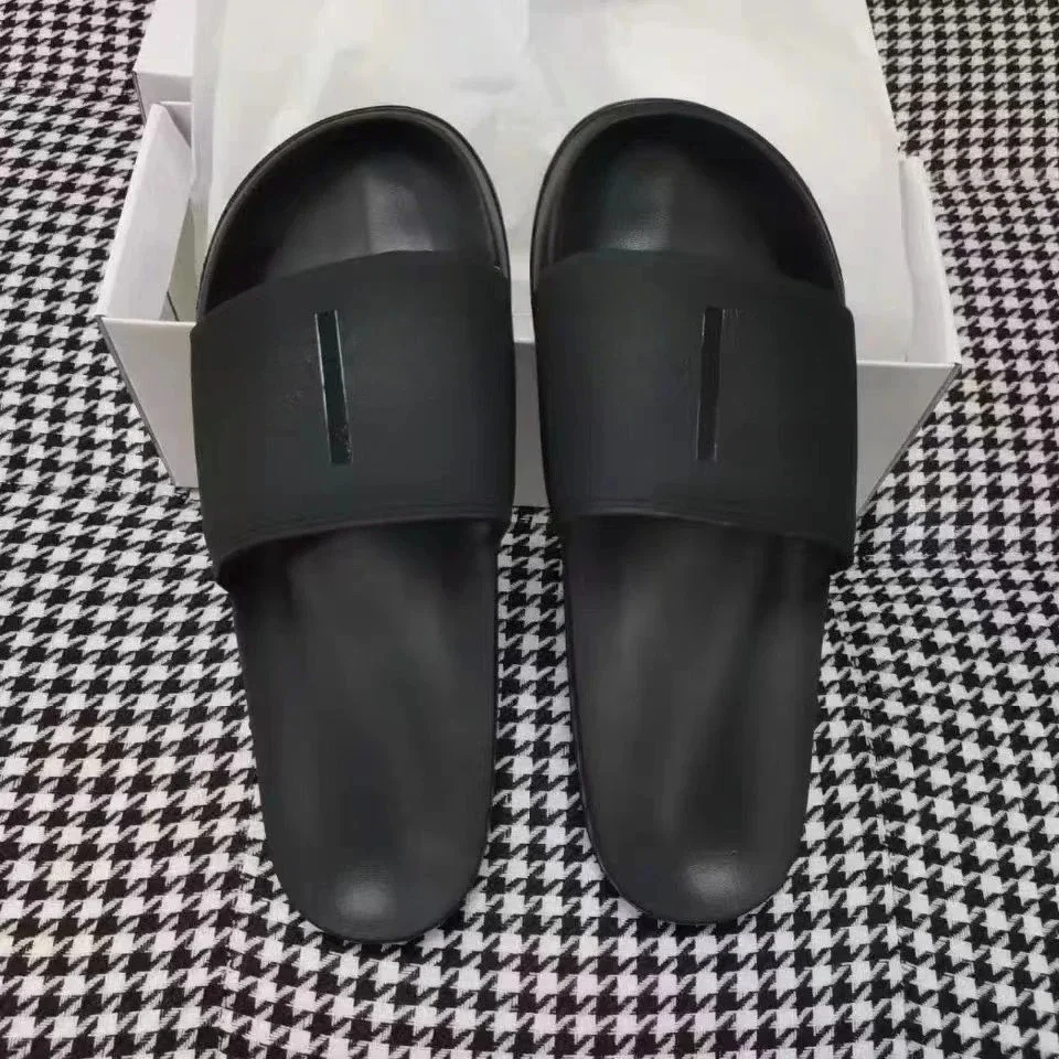 

AL Black Unisex It Slide Slippers Thick Soled Home Slippers Fashion Trend Outdoor Leisure High Quality Design Sense Slipper
