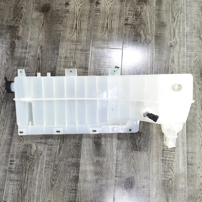 Coolant Tank Reservoir Replace Coolant Tank Reservoir For Volvo VHD VNL VNM 22564837 21314361 21067134 21513975