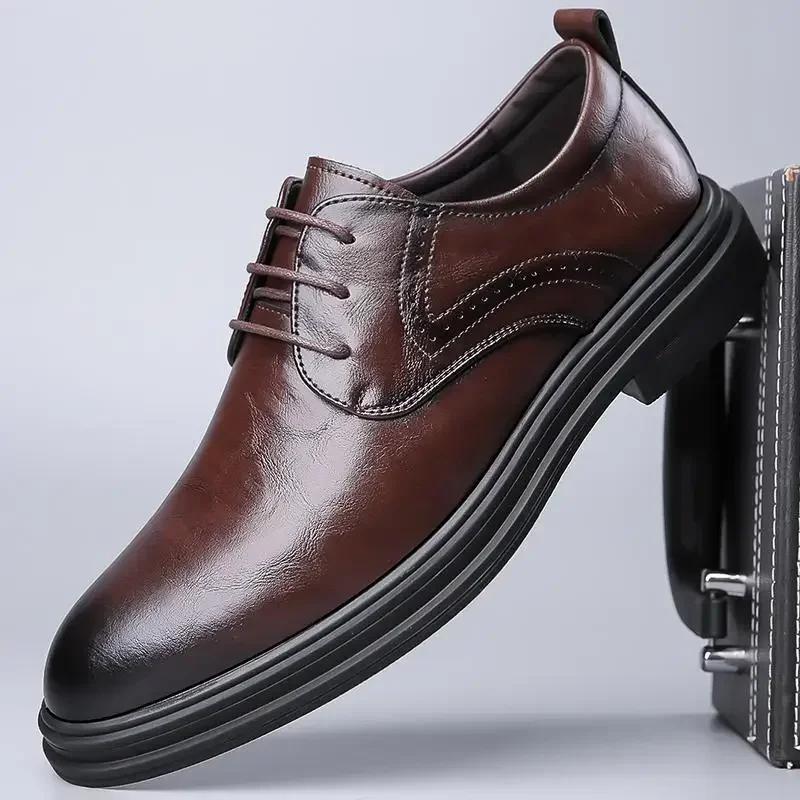 Neue Herren Derby Schuhe hand gefertigte runde Kopf Schnür kleid Schuhe schwarze Kleidung Männer Abend garderobe Luxus Hochzeits schuhe