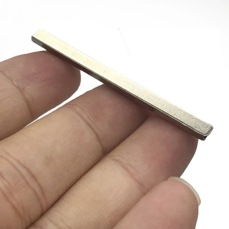 

50pcs/lot Length 50-100mm Rectangular strong magent Suitable for Refrigerators Offices and Handheld devices