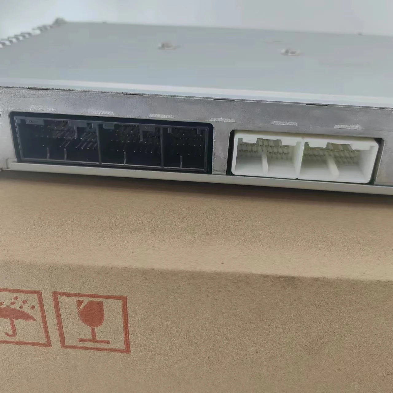 YA 60001374   ZX330-5G Controller ZX360-5G Controller ZX330-5G Controller Computer Board YA 60001380