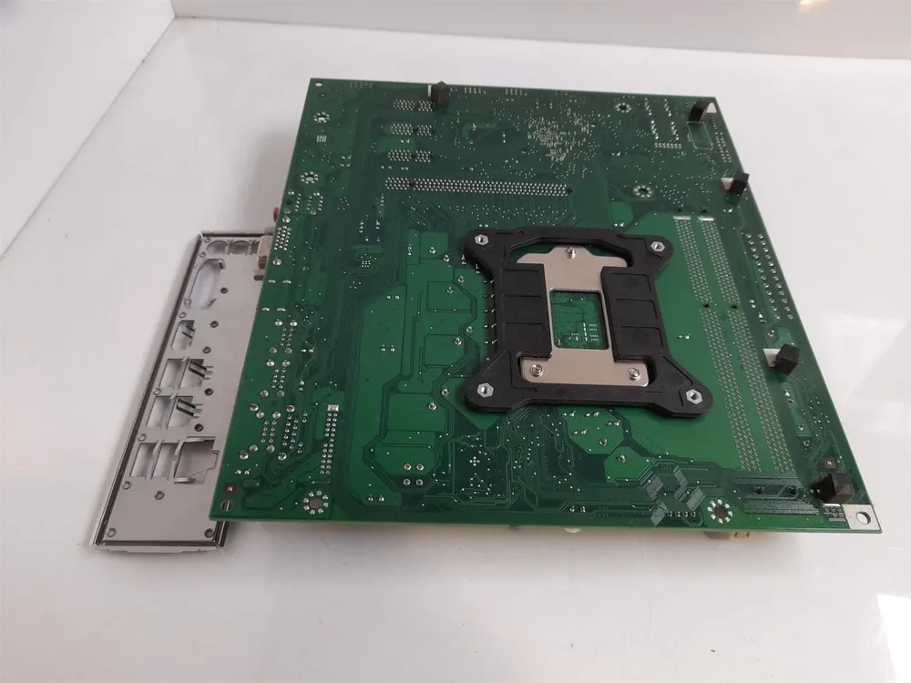 Placa-mãe OptiPlex 3010 Socket LGA1155 com escudo I/O 042P49 42P49
