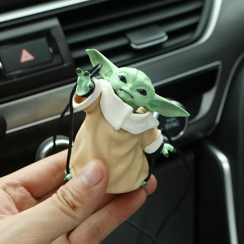 Nuovo Anime Star Wars Action Figrues Yoda Giocattoli per bambini Bambole di cartoni animati Decorazione interna Ciondolo per auto Modello Ragazzi