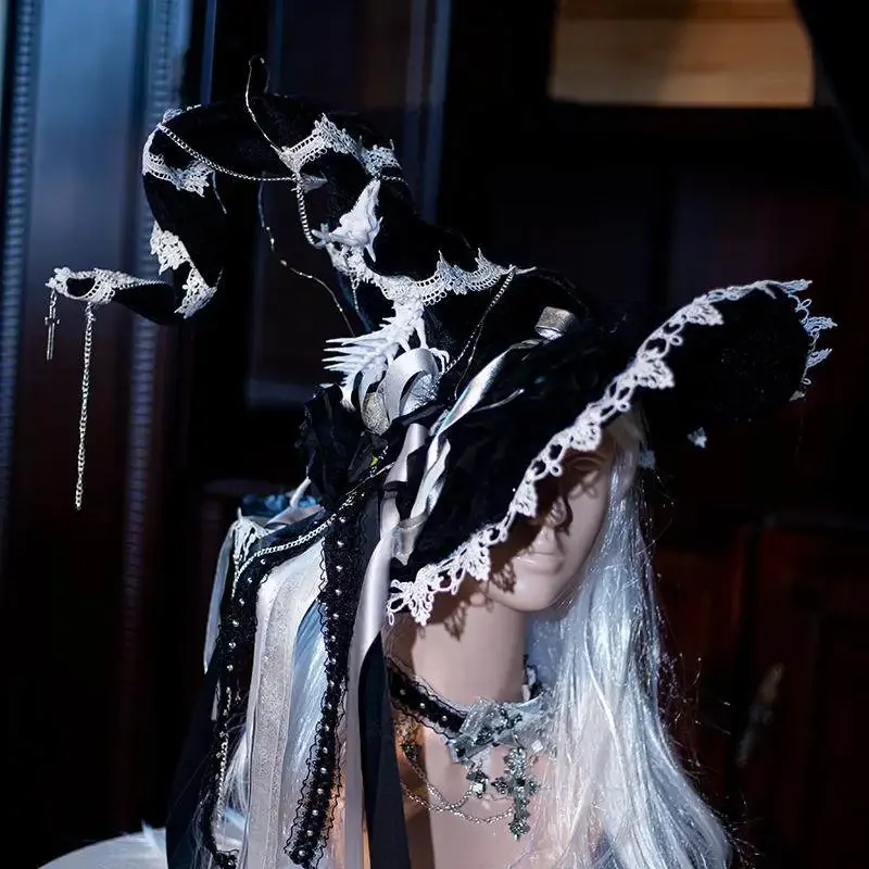 Halloween dark silver masquerade keel witch witch witch hat