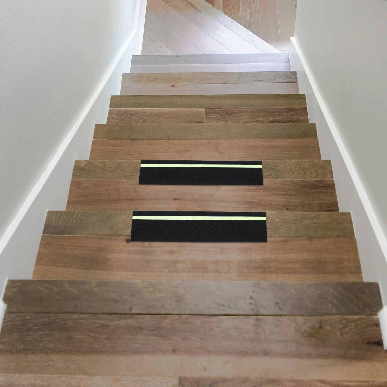 

1 Roll Anti-Slip Tape Sturdy Non-Skid Adhesive Strip Walkways Stairs Floor Safety Protection Anti Skid Tape Anti-Slip Stickers