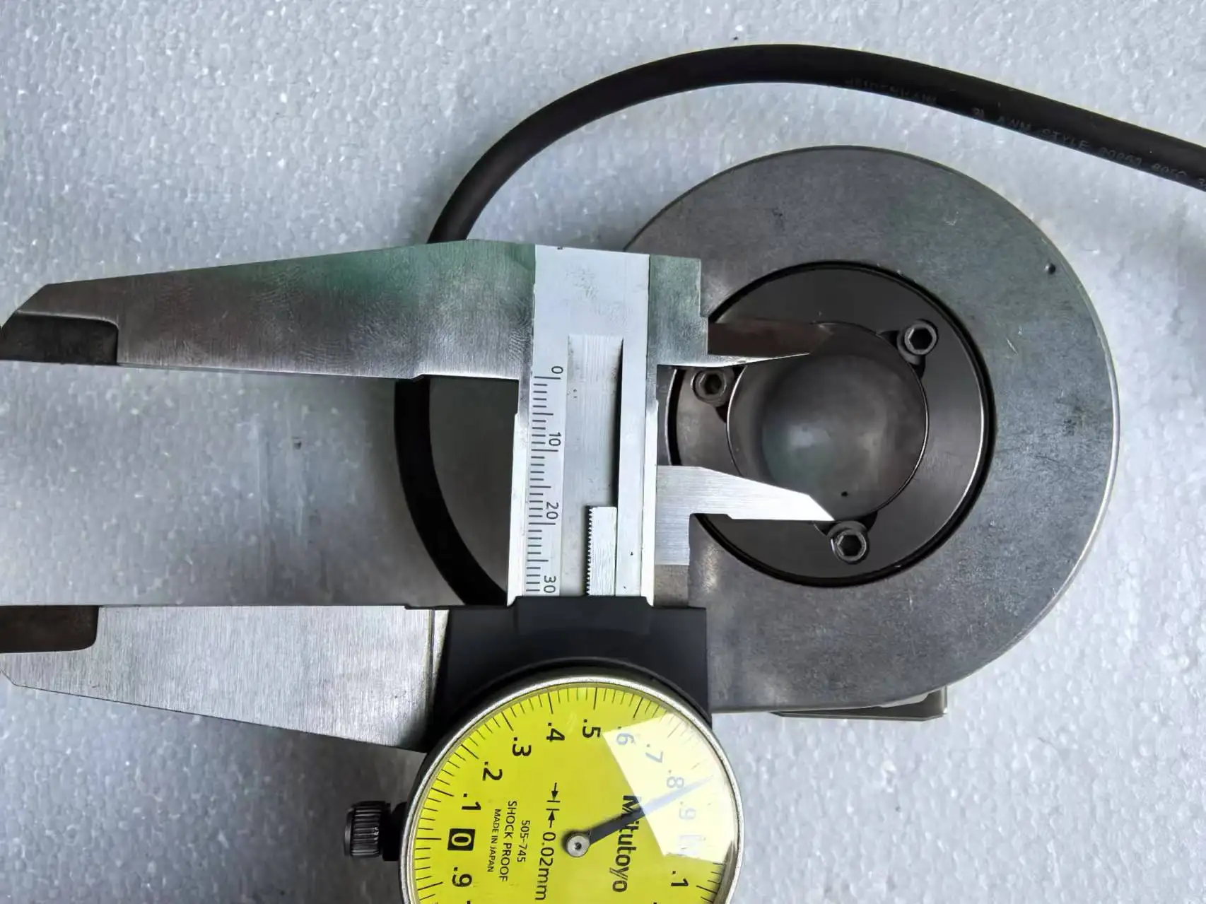 Encoder rotativo HEIDENHAIN ECN 113 2048 03S17-58