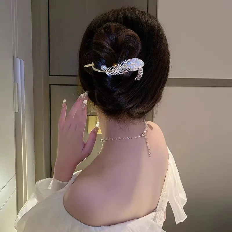 10cm Feather Twist A Word Clip Hair Clip Shark Clip Side Clip Korean Version of The Hair Card Fashion Headdress Female