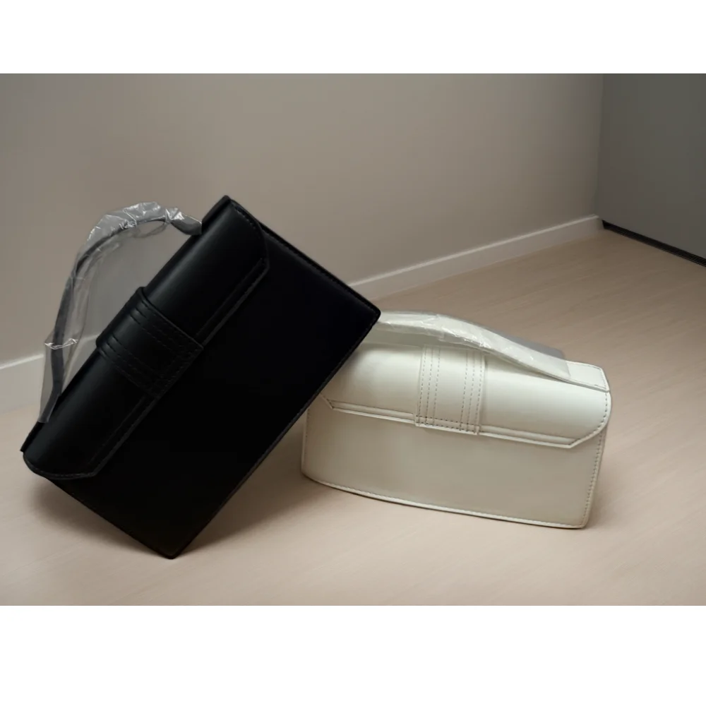 กระเป๋าใบเล็กหญิง 2025 แฟชั่นอินเทรนด์ใหม่ขนาดเล็กสดเกาหลีขนาดเล็กสี่เหลี่ยมไหล่เดี่ยวกระเป๋าสะพายข้าง