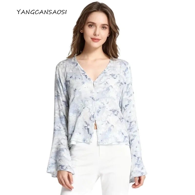 

Французская художественная чернила с цветочным принтом, 100% натуральный шелковый крепдешин, однобортная рубашка с v-образным вырезом и длинными рукавами