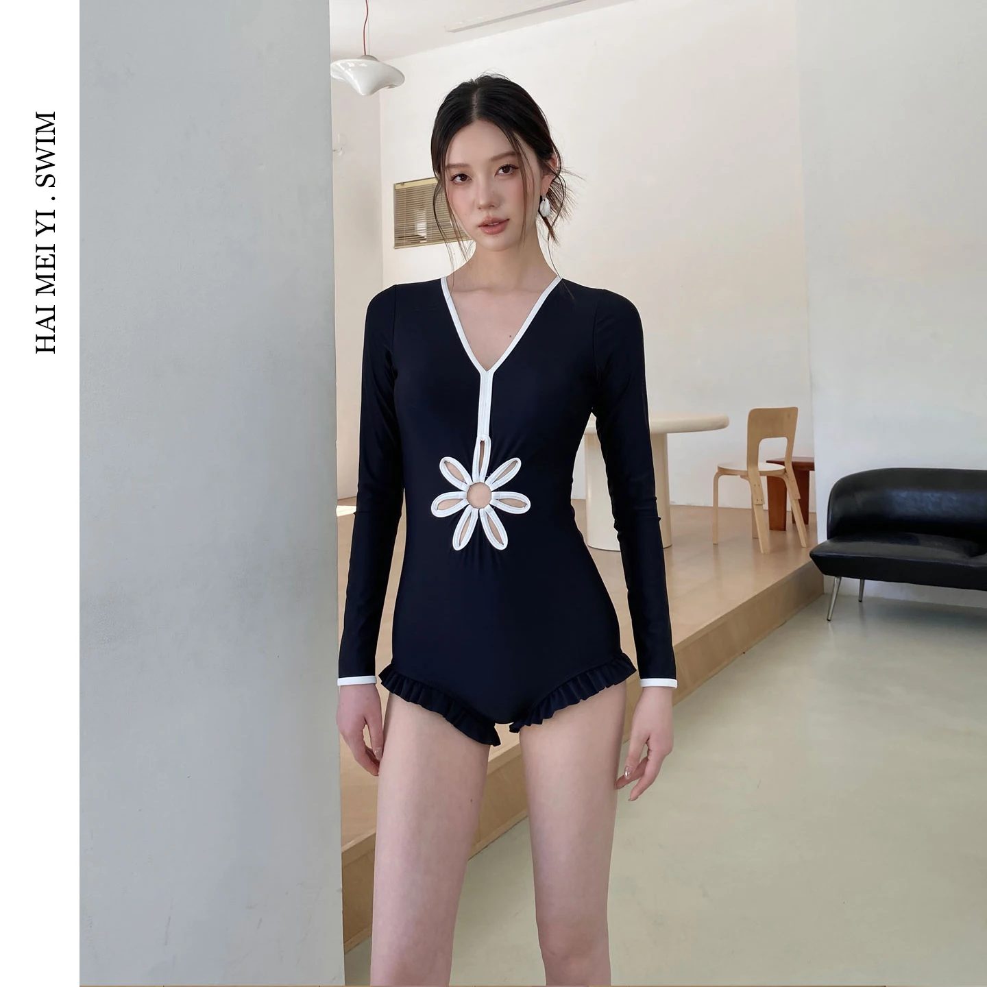 Slimming Long Sleeve  Swimsuit for Women 2026 New Style V Neck Thermal Resort Swimming Costume by Hai Mei 