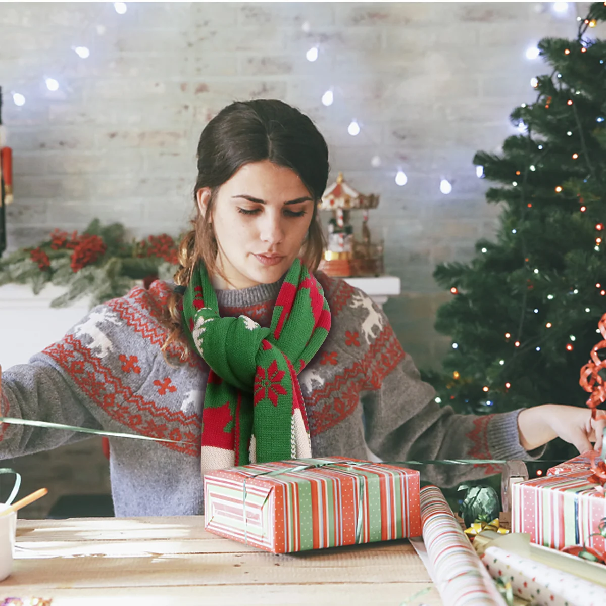 

1Pcs Acrylic Fibers Christmas Scarf Warm Knitted Shawl Winter Printed Lovely Neckwear Holiday Gift Lovely Printed Scarf