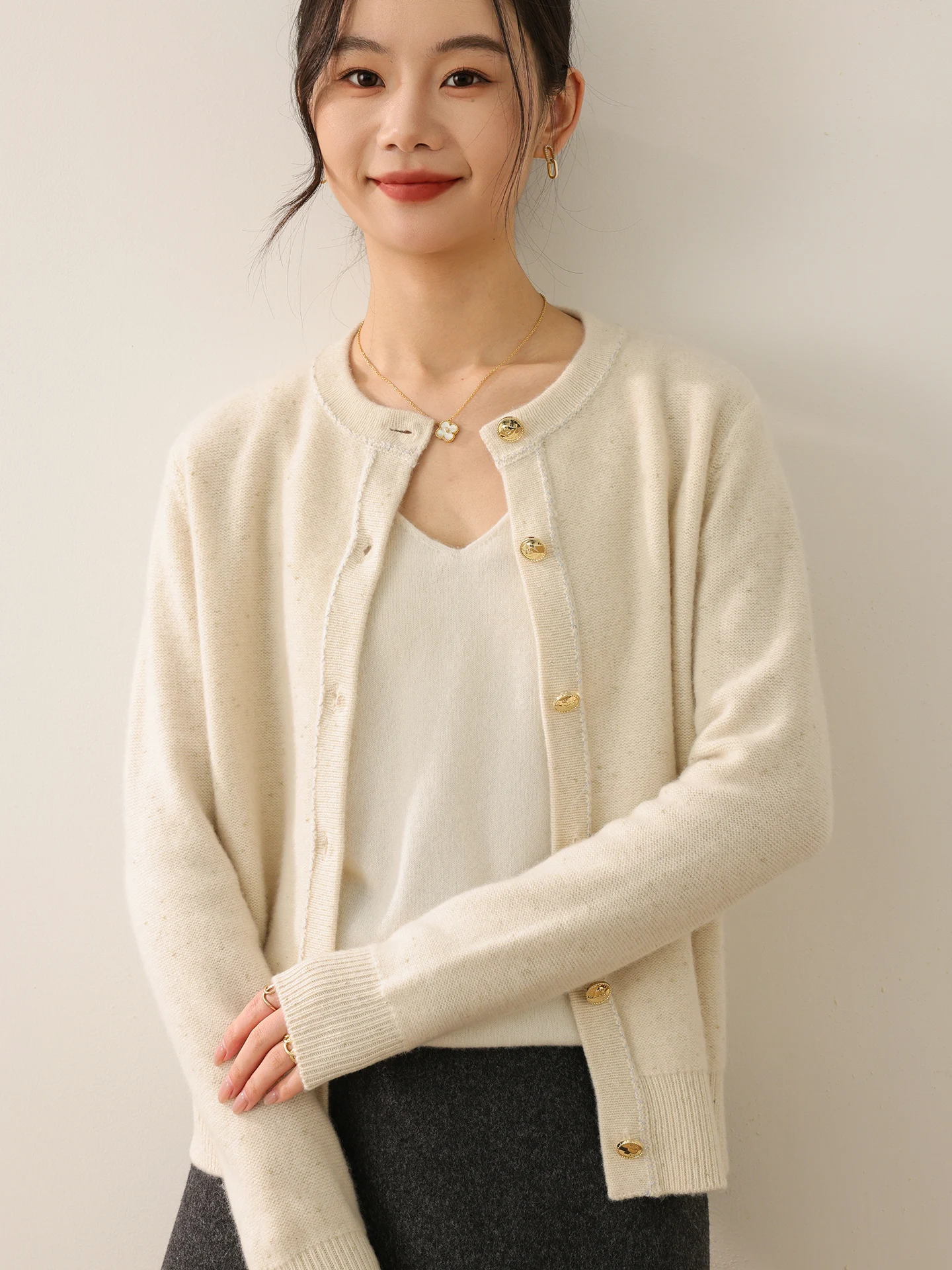 

Женский кардиган из 100% мериносовой шерсти с круглым вырезом, осенне-зимний, с цветовыми блоками, с длинными рукавами, вязаный, плотный, теплый.