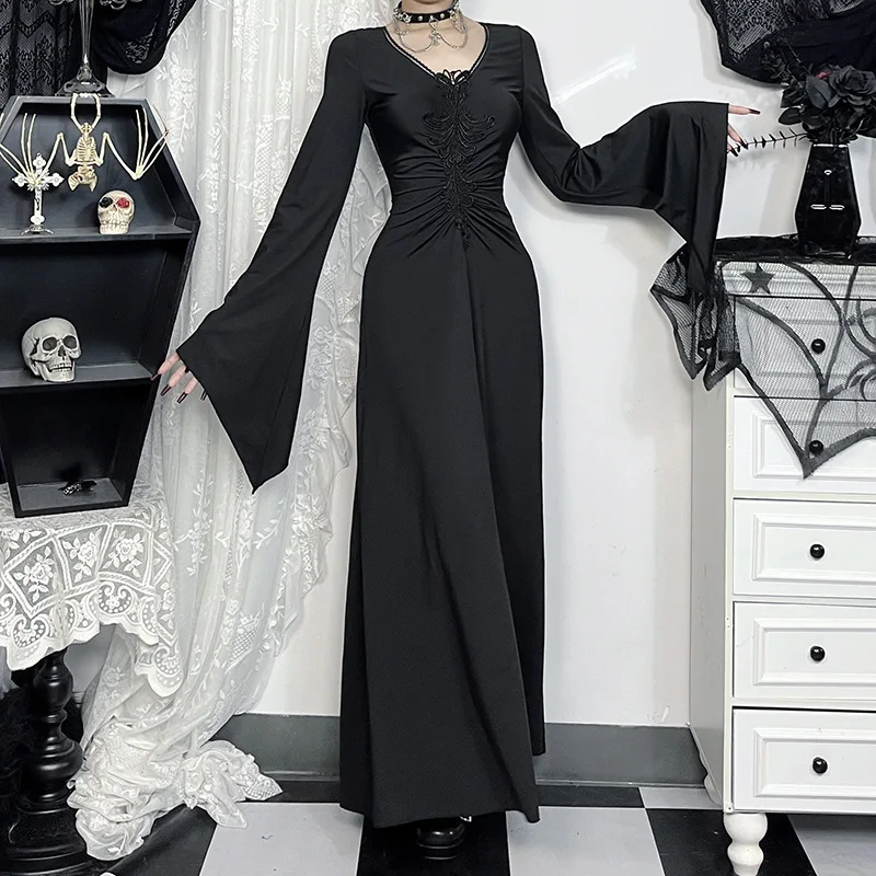 The autumn of 2024 the new dress dark atmosphere quality, cultivate one's morality witch sleeve long-sleeved dress