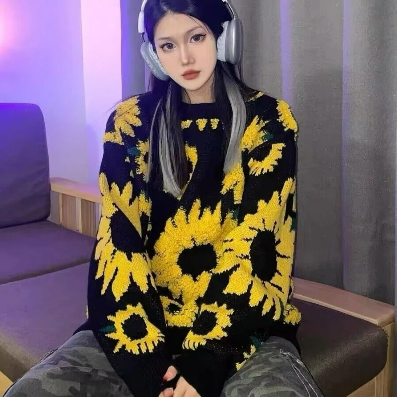 

Новый стиль, модный свободный бархатный вязаный теплый свитер с открытой спиной, осень/зима 2026, вязаный базовый слой с подсолнухом, женский топ Ins