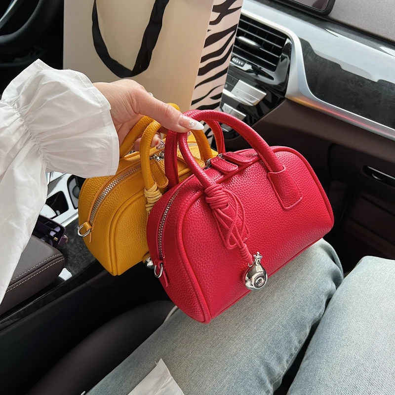 

Модная сумка из однотонной искусственной кожи для женщин, новинка 2023 года, корейская простая мини-сумка для отдыха, модная универсальная сумка через плечо