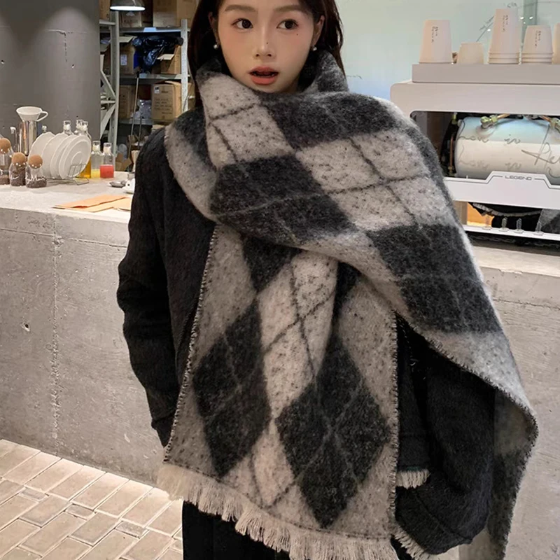 

New Autumn And Winter Women's Scarf Thick Skin-friendly Korean Style High-end Fashion Warm Neck Scarf