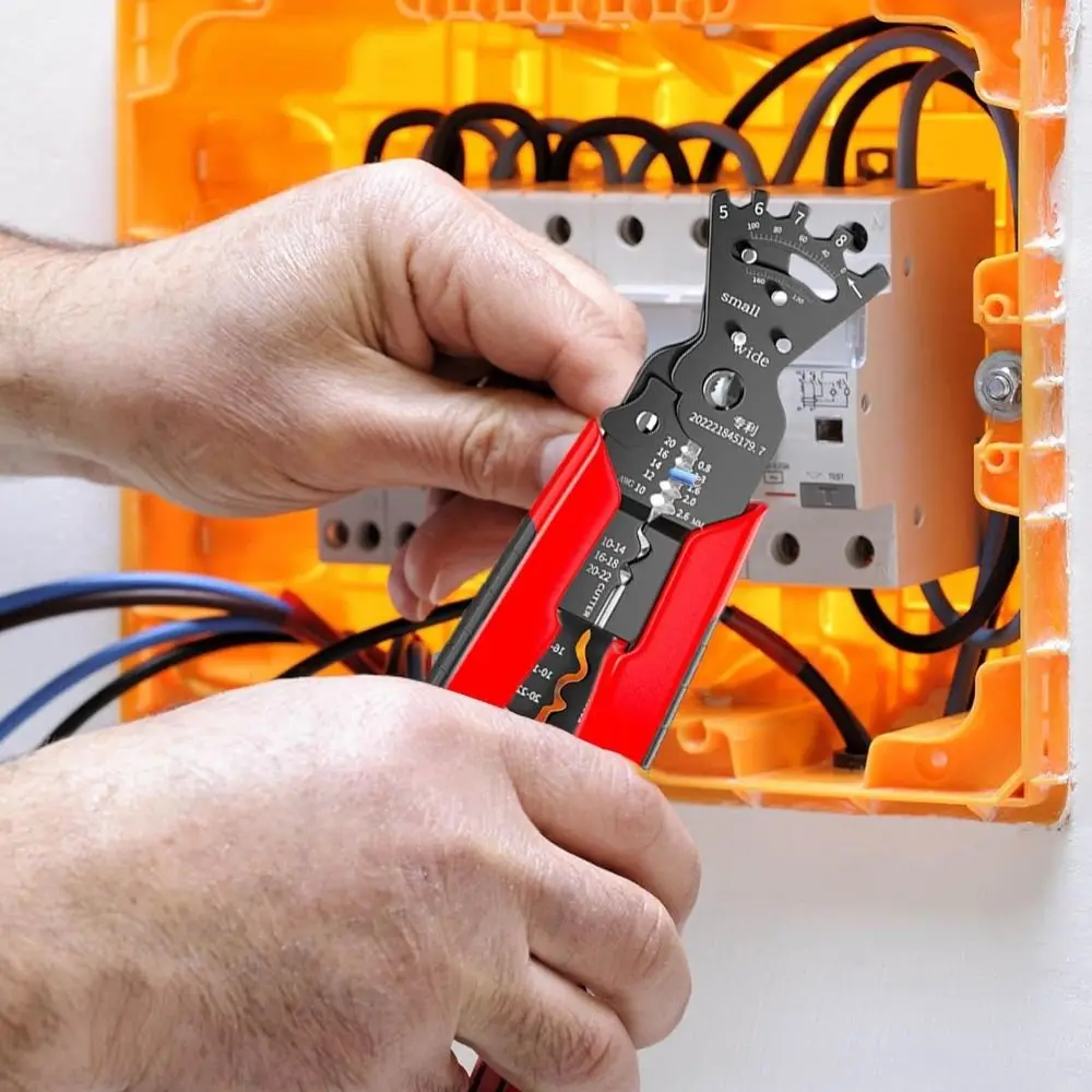 

Многофункциональные клещи 5-в-1 для резки, зачистки, обжима и винтовой заделки проводов