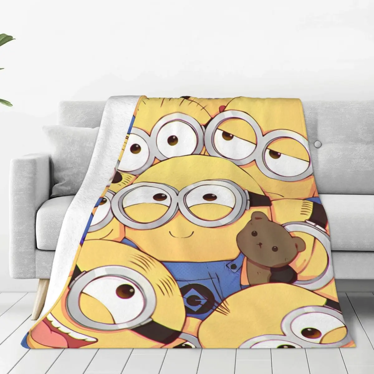 MINISO Minions Super Warm Blankets Picnic Plush Throw Blanket Novelty Living Room Flannel Bedspread Sofa Bed Cover