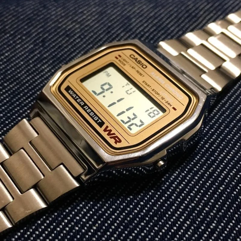 ساعة كاسيو للرجال معدن مربع شاشة ديجيتال ساعات كوارتز مقاوم للماء ساعة رياضية رقمية ريترو للرجال A158WEA-9