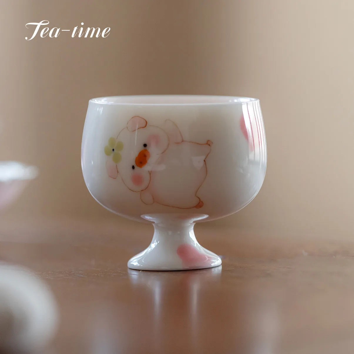 الإبداعية رسمت باليد فنجان الشاي لطيف خنزير فنجان شاي عالية أقدام أكواب سيراميك الصينية الخزف جينغدتشن كوب هدية وعاء شاي فريد هدية