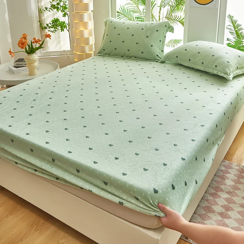 

New 2024 Autumn/winter Item Fitted Sheet High Weight Milk Fleece Printed Bedspread Thickened Thermal Mattress Cover 120x200