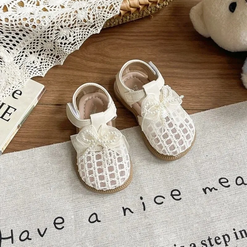 Baby Girls Braided Leather Sandals with Beaded Bow 2026 New Summer Toddler Beach Shoes Soft Sole Non-slip Princess Party Flats