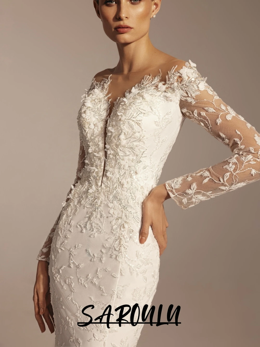 

Classic Long Sleeved Appliques Wedding Dress Floral Detachable Train Graceful Dazzling Customized Bridal Gown Destination Wear