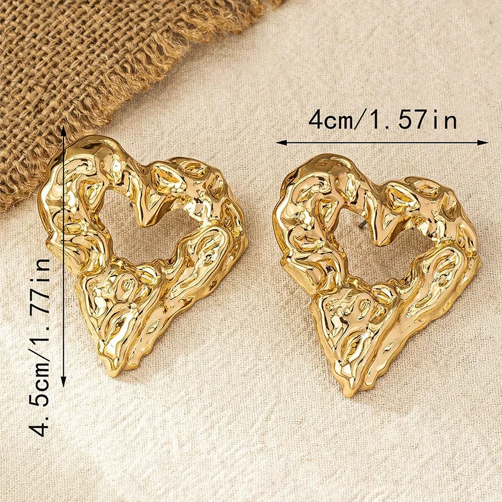 Stylish and Personalized Heart Earrings! Three-Dimensional Cut Out Heart-Shaped Design, Unique Texture Process Is Added, Metallic Texture with Bright Eyes, Highlight Stylish and Trendyy Taste