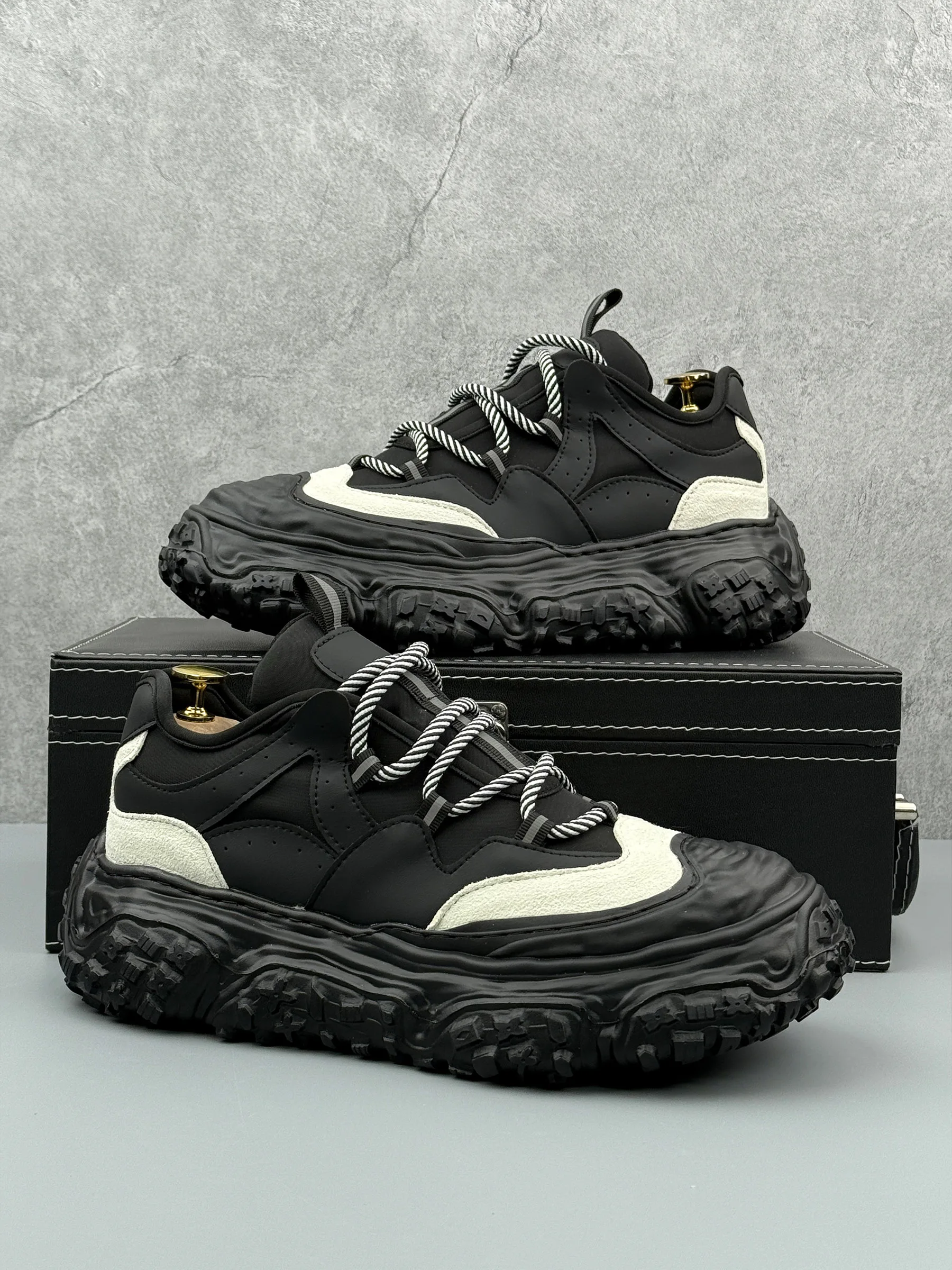 nouveau-design-papa-oes-hommes-2025-automne-thi-bot-rehaussant-sport-decontracte-oes-polyvalent-a-la-mode-oes