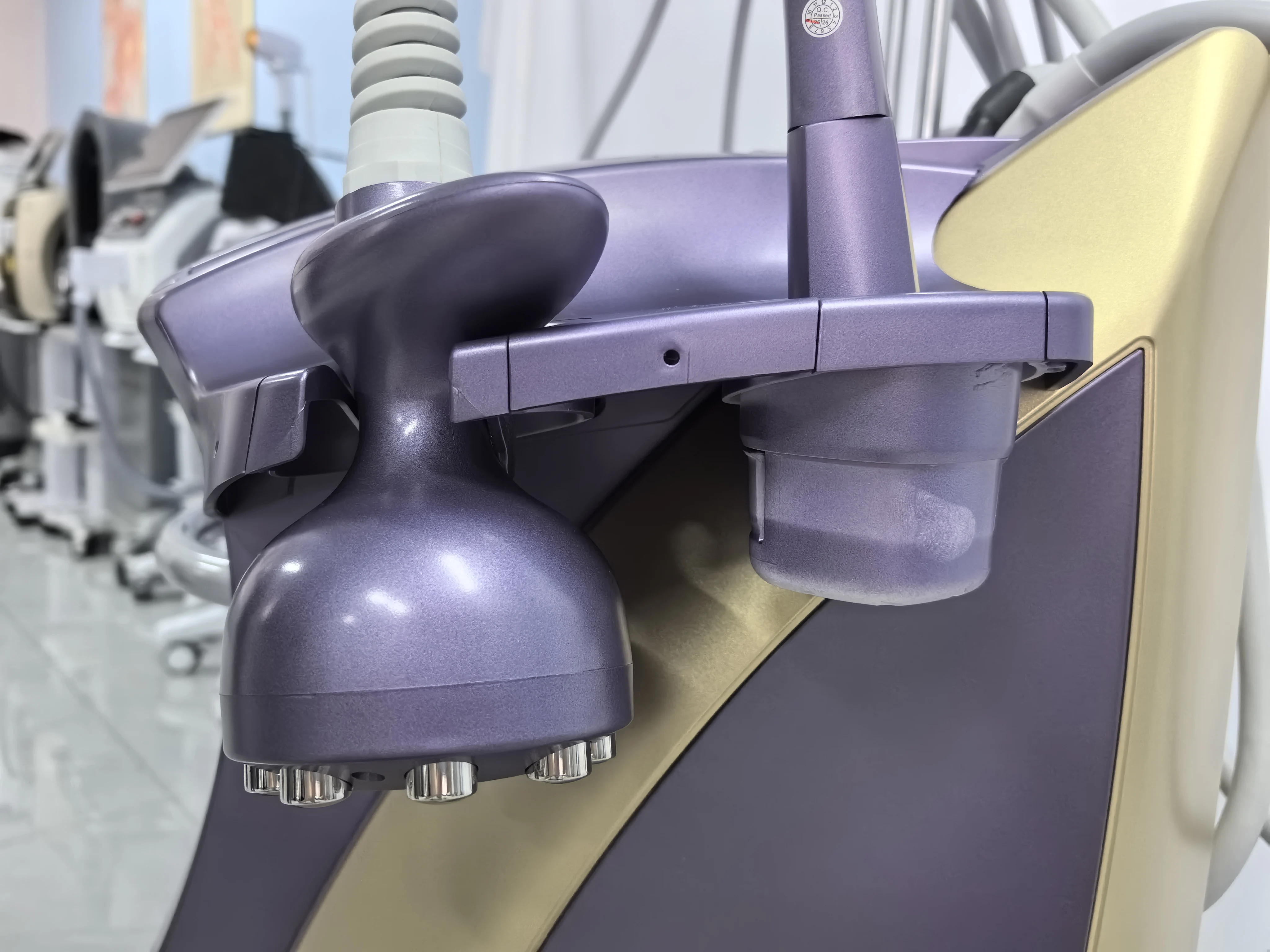 

Venus Legacy, контурная контура тела, уменьшение целлюлита, морщины, вакуумная потеря жира, отбеливание кожи, радиочастотное похудение