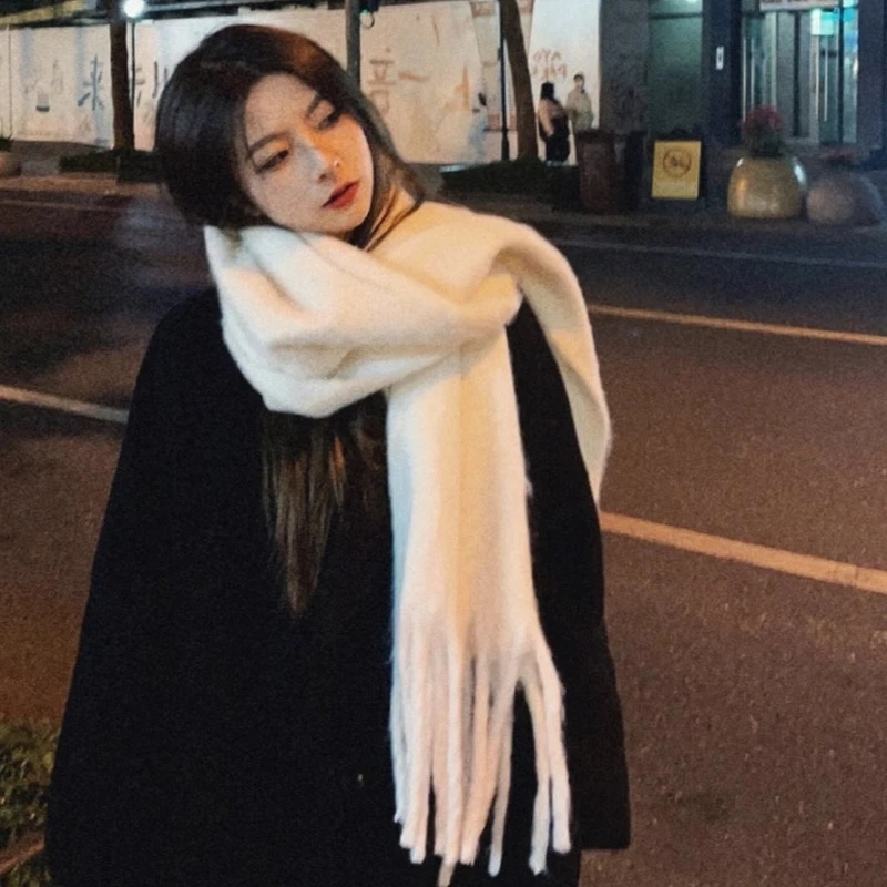 2025年新作 ホワイトカシミヤスカーフ レディース 秋冬 厚手 暖かい 韓国風 学生 ネックウォーマー タッセル付き 無地 長方形