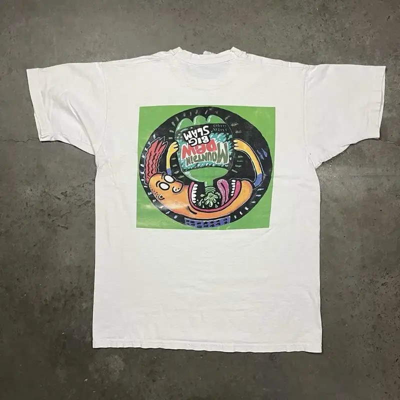 Camiseta gráfica vintage dos anos 90 Mountain Dew Do The Dew Art branca XL