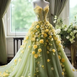 Maßgeschneiderte, hochwertige, trägerlose A-Linie-Berühmtheitskleider, Blumenapplikation, Organza, bodenlanges, individuelles Kleid