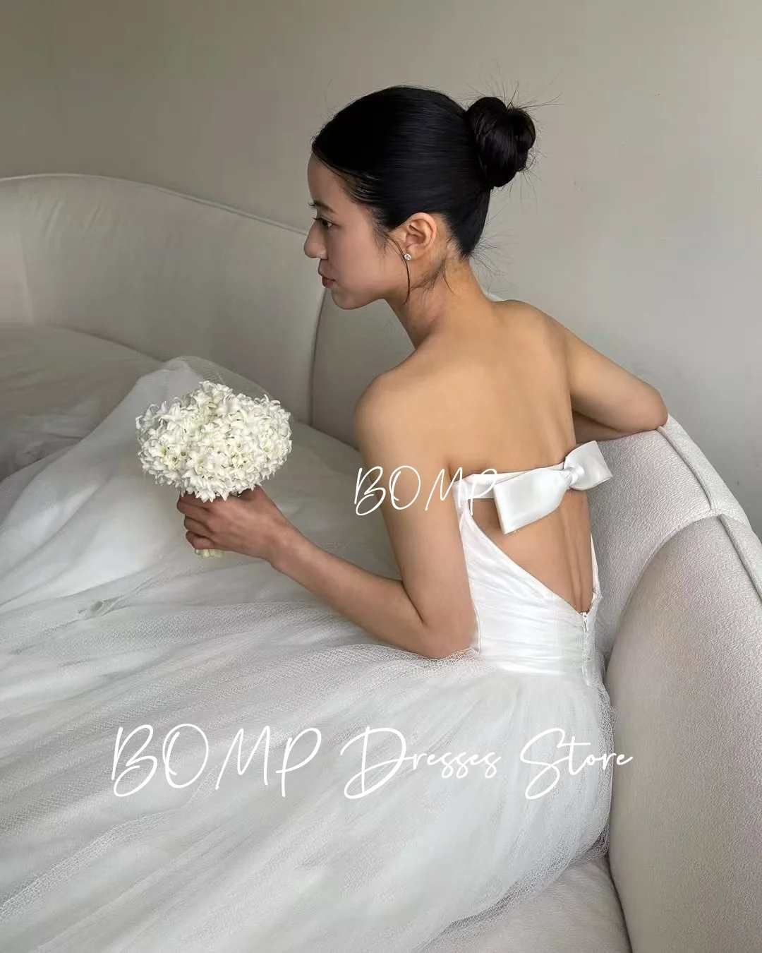 BOMP فستان زفاف الأميرة عاجي بدون حمالات مع فيونكة من الخلف تول سويب تراين كوريا صورة تبادل لاطلاق النار فستان استقبال الزفاف تخصيص