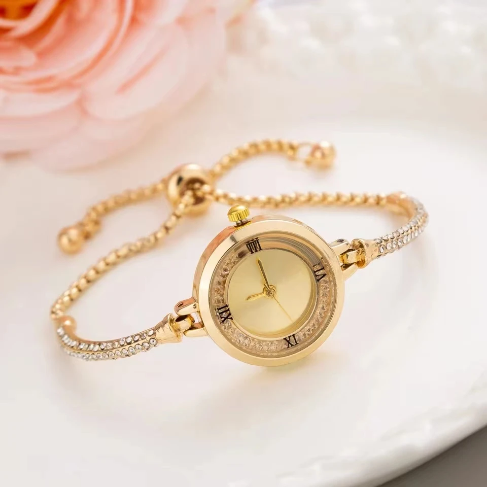 2024 Women Fashion Bracelet Watch Simple Style Quartz Gift Wristwatch