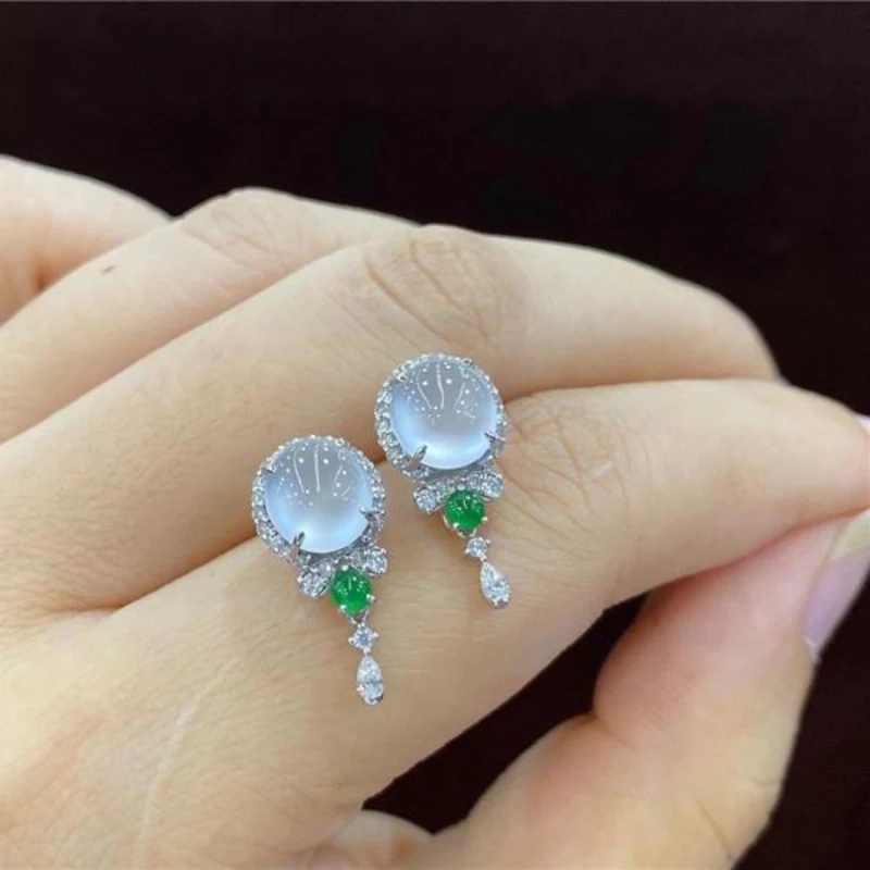 

Creative Design Natural white Ice seed chalcedony stud earrings for women Exquisite fashion earings Charm Jewelry party gift