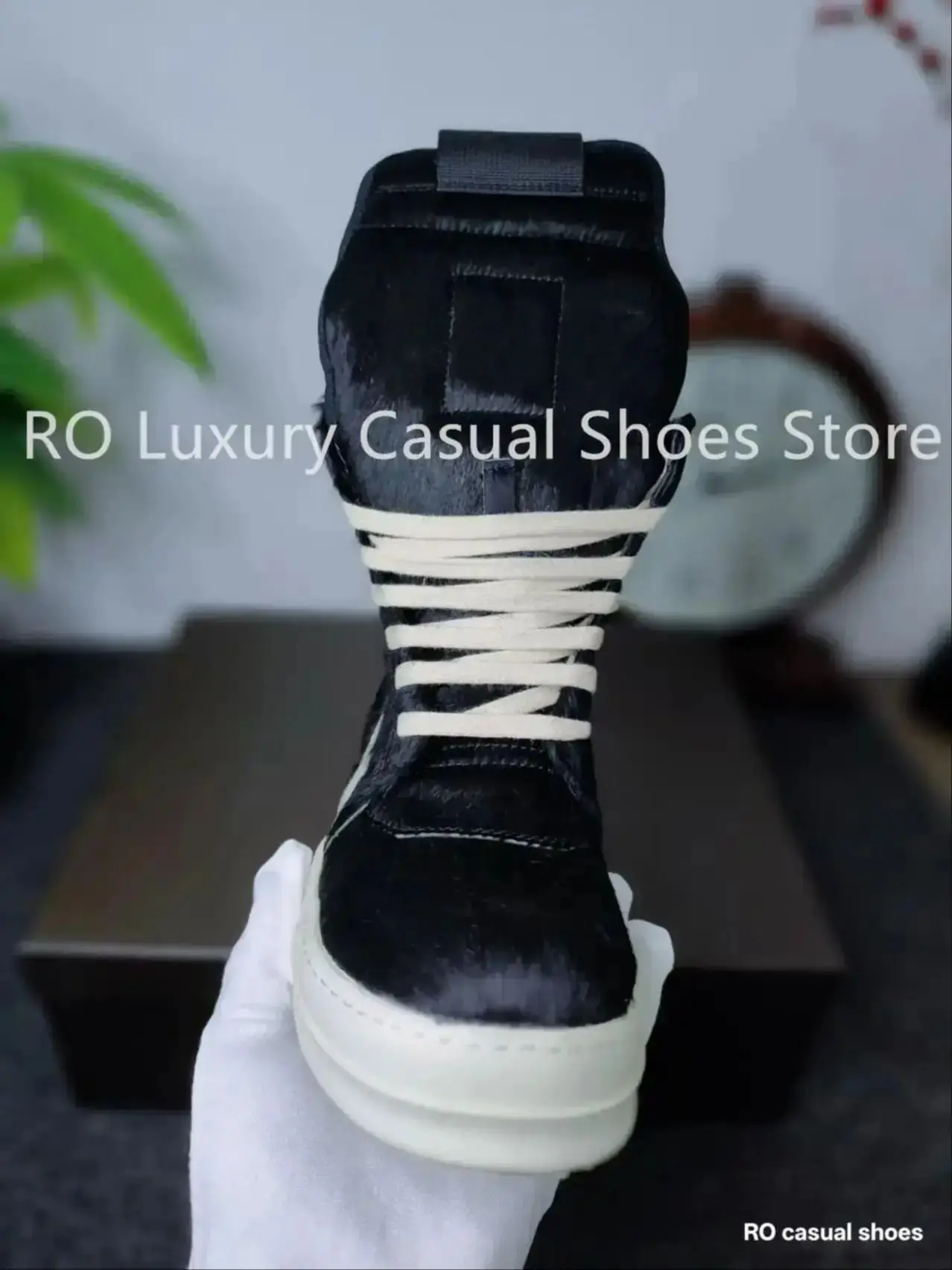 

Genuine Leather Men's Casual Shoes Furry Sneaker Black Horsehair High-Top Women Sneakers Furry Ankle Boots Zipper Lace-Up Design