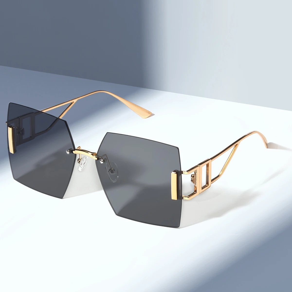 موضة بدون شفة النظارات الشمسية مستطيل إطار معدني النساء الرجال ظلال كبيرة مربع نظارات شمسية للإناث الذكور السفر Oculos #3